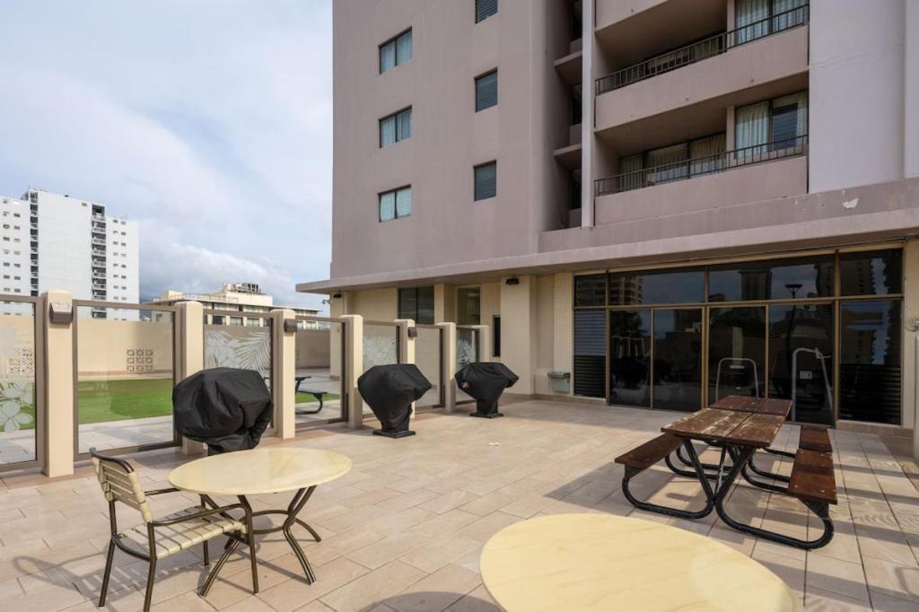 Heart Of Waikiki,1Bdrm,Free Parking, Wifi,No Resort Fees,Youtube,Netflix ! Honolulu Extérieur photo